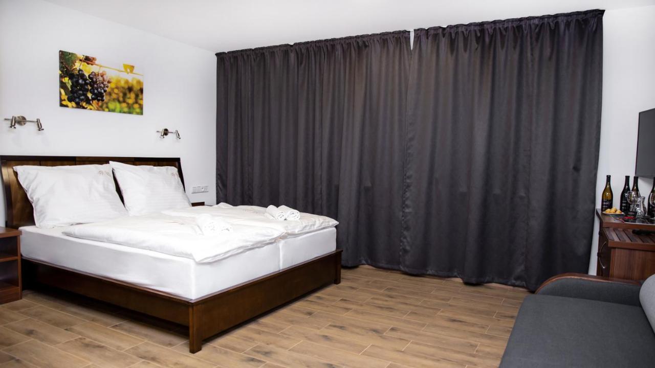 Penzion U Svatosa Mutěnice Exterior foto